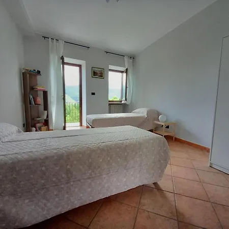 La Casa Sotto Il Faro